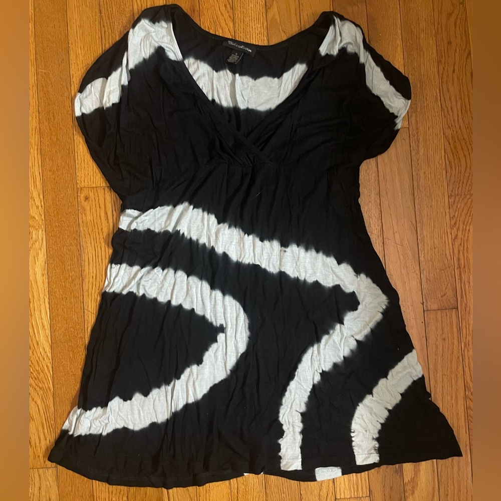 Black and White Coverup Dress